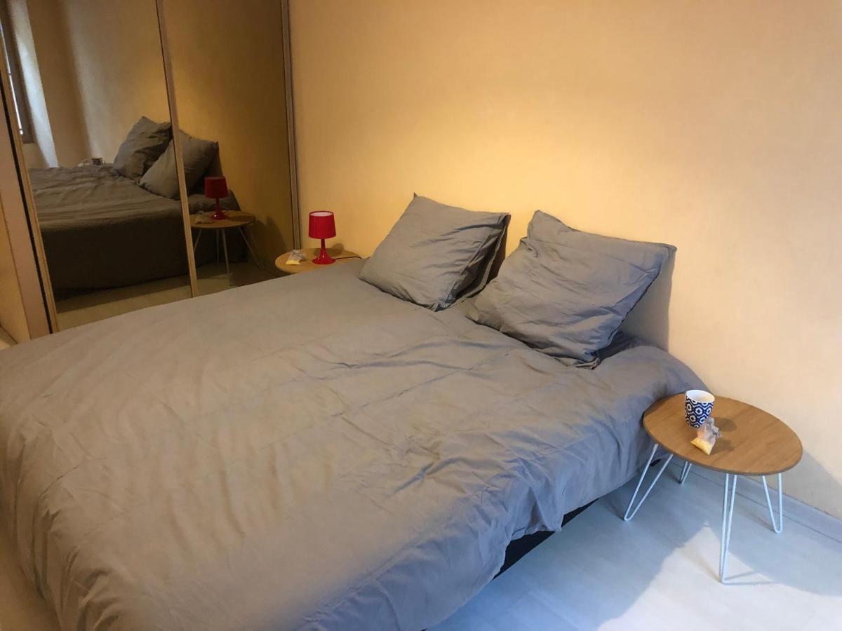 Magnifique Appartement Tout Equipe - 6 Personnes Le Puy-en-Velay Exterior foto