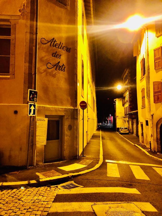 Magnifique Appartement Tout Equipe - 6 Personnes Le Puy-en-Velay Exterior foto